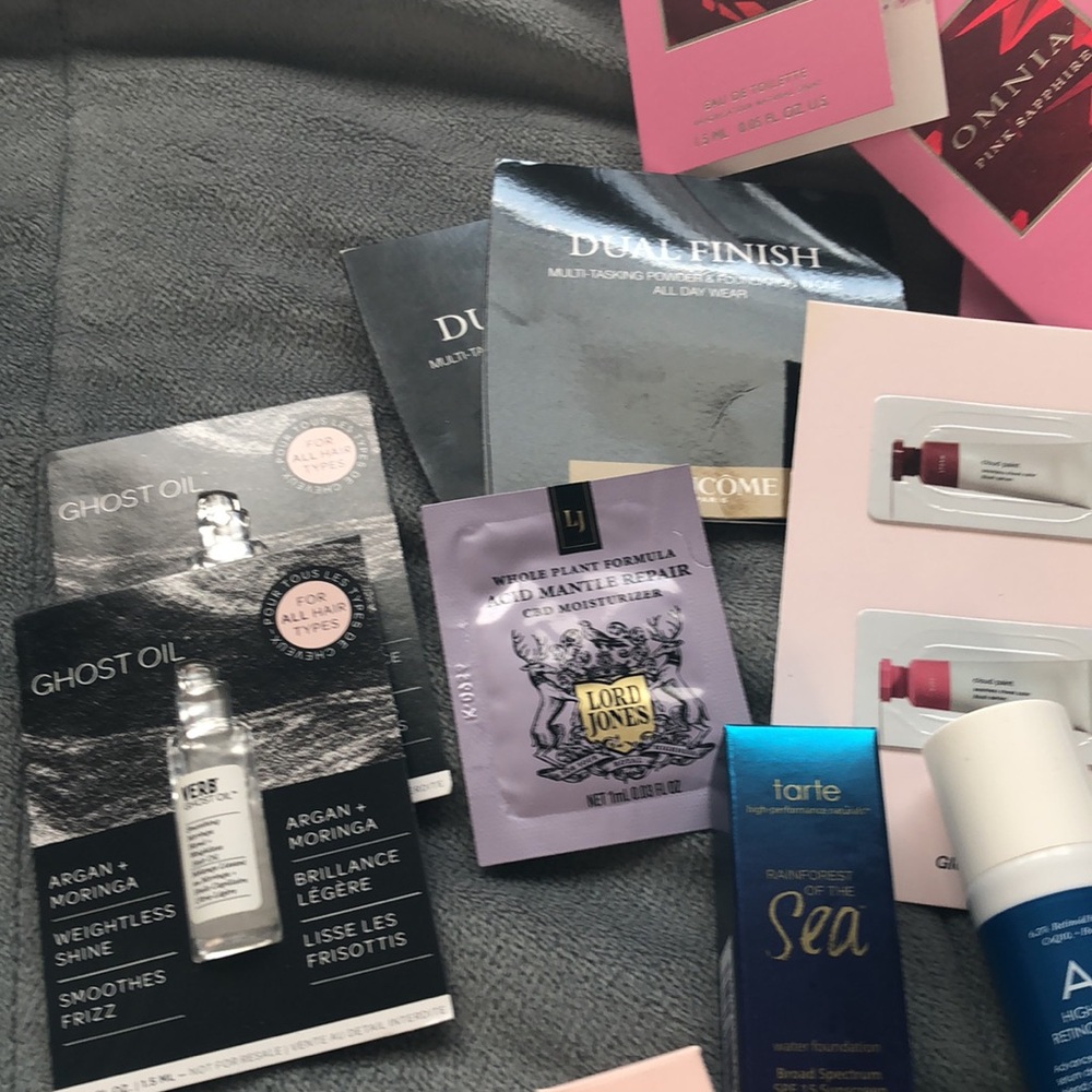 Makeup bundle - Picture 4 of 5